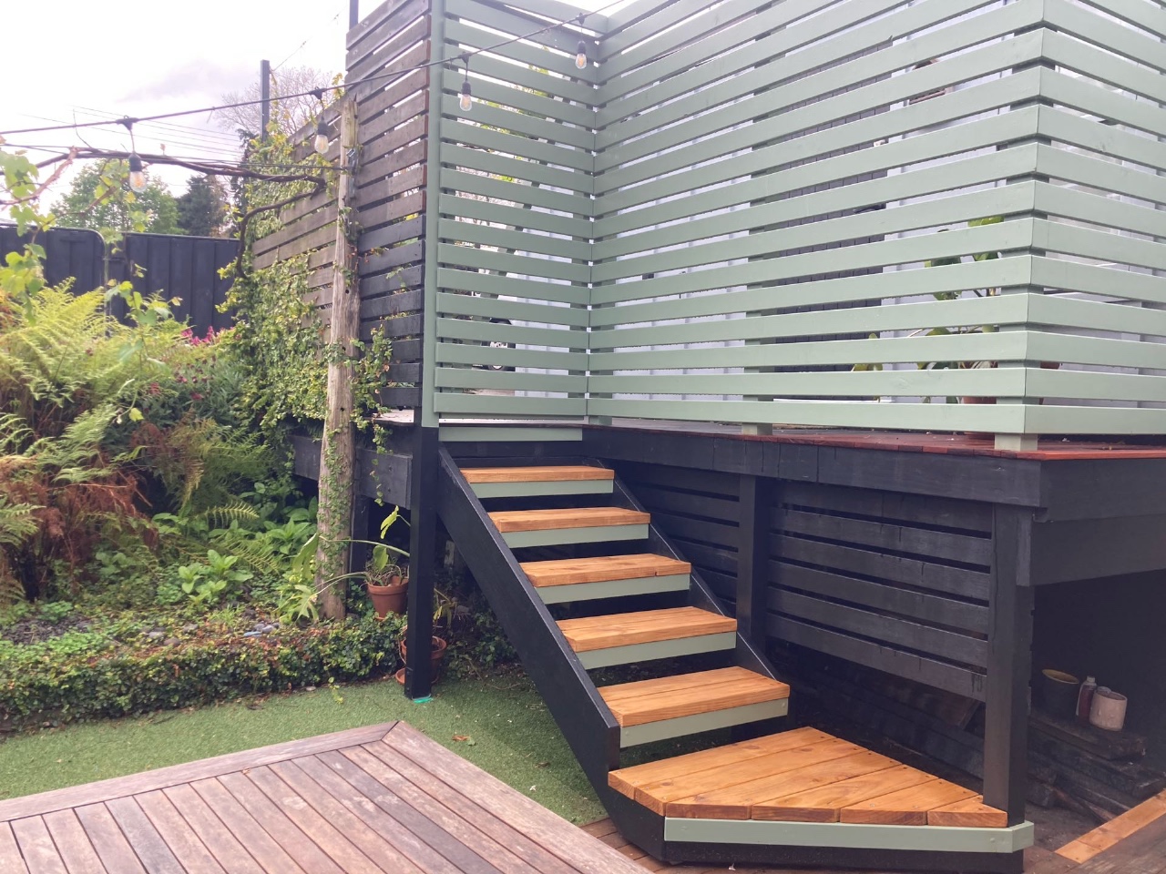 It’s worth painting with us. 